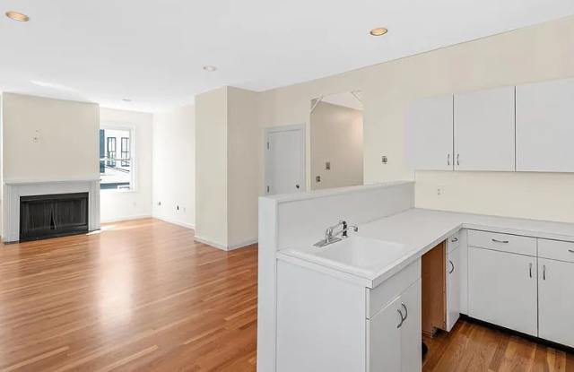 332 Bunker Hill St # 2 Gallery 3