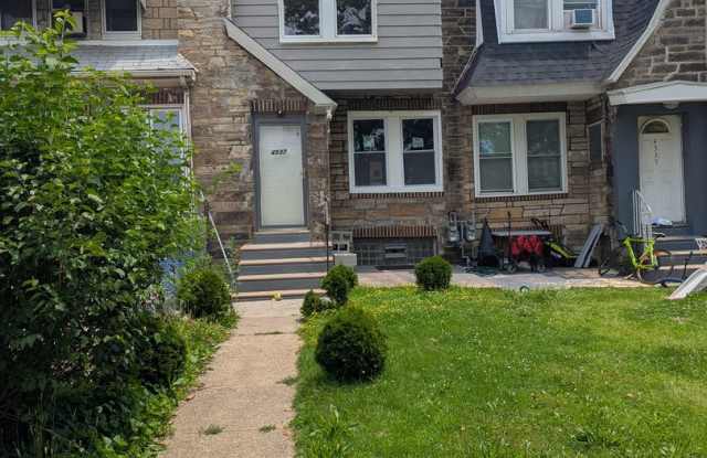 Updated Row - Torresdale photos photos
