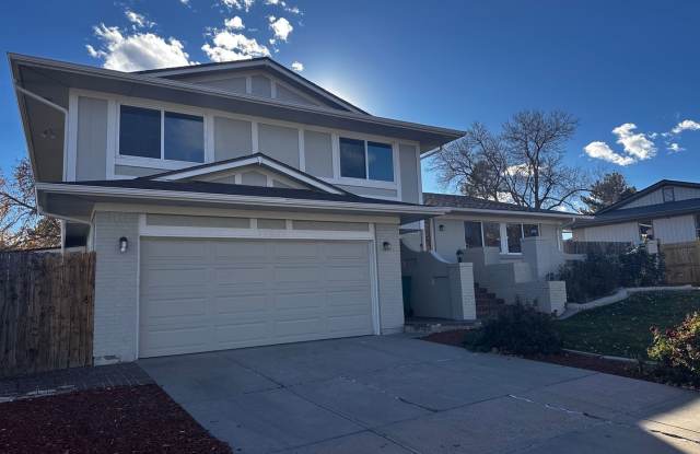 Spacious 5BR House in Denver - 12828 West Adriatic Avenue, Lakewood, CO 80228