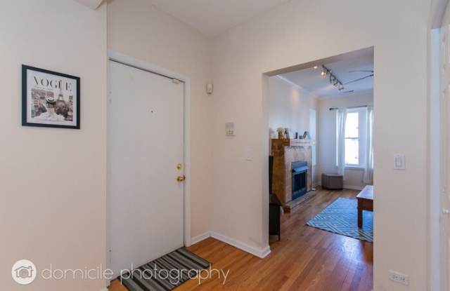 1307 West North Shore Avenue Gallery 2