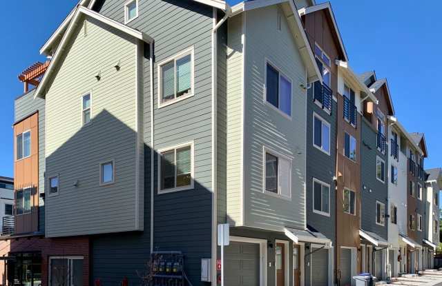 1465 158th Ct NE - 1465 158th Ct NE, Bellevue, WA 98008