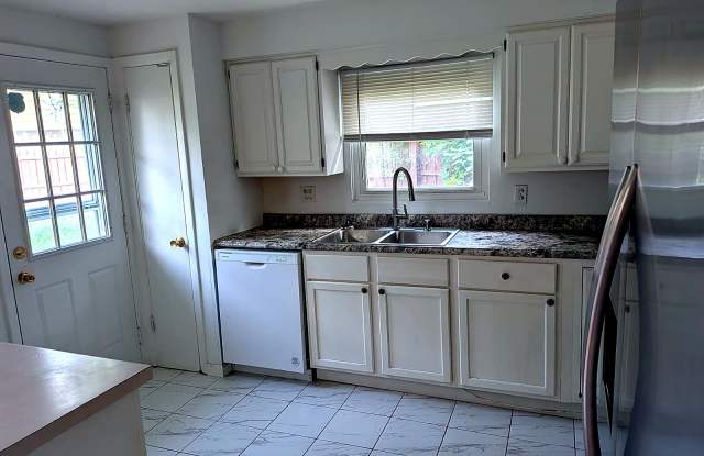 386 Dover Lane - 1 Gallery 3