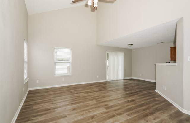 1298 Freemont Lane Gallery 4