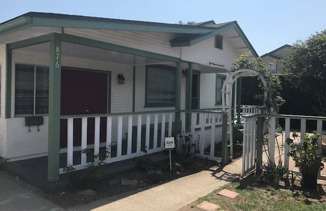 Single family home close to the beach and downtown. - 876 Elm Avenue, Carpinteria, CA 93013