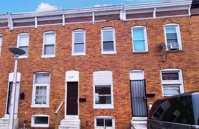 Spacious 3-Bedroom Baltimore Home with Fenced Patio photos photos Spacious 3-Bedroom Baltimore Home with Fenced Patio photos photos