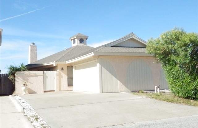 15305 Caravel Dr photos photos