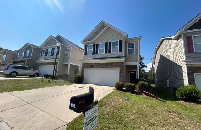 3 bed 3 bath home available near Forest Lake! - 1941 square feet Gallery 3
