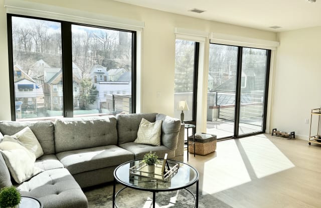Baricelli Little Italy Apartments Gallery 2