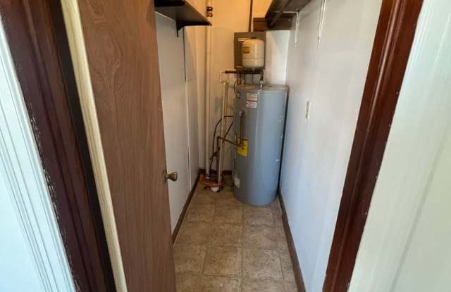 Studio Apartment in Jerseyville Gallery 4