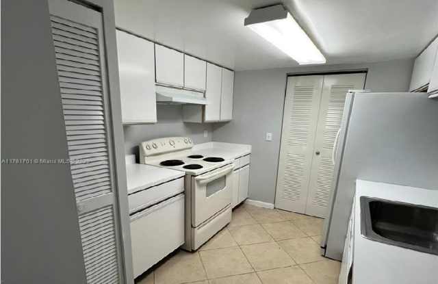9899 Westview Drive - 9899 Westview Drive, Coral Springs, FL 33076