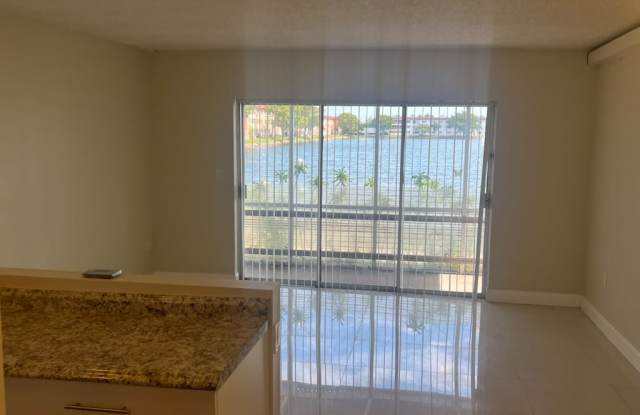 300 Northeast 191st StreetUnit 206 Gallery 2