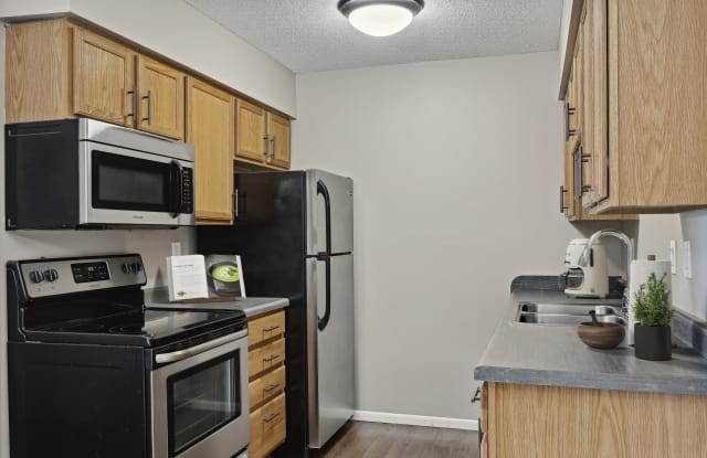 Willow Creek Apartments photos photos