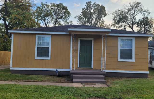 4374 Monroe Avenue photos photos