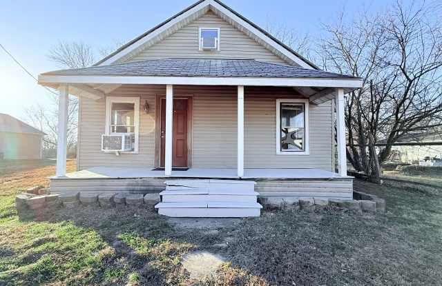114 Oak Street - 114 Oak Street, Sullivan, MO 63080