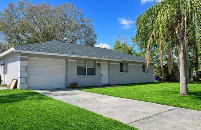 Beautifully Remodeled Lakefront Home – Move-In Ready! photos photos