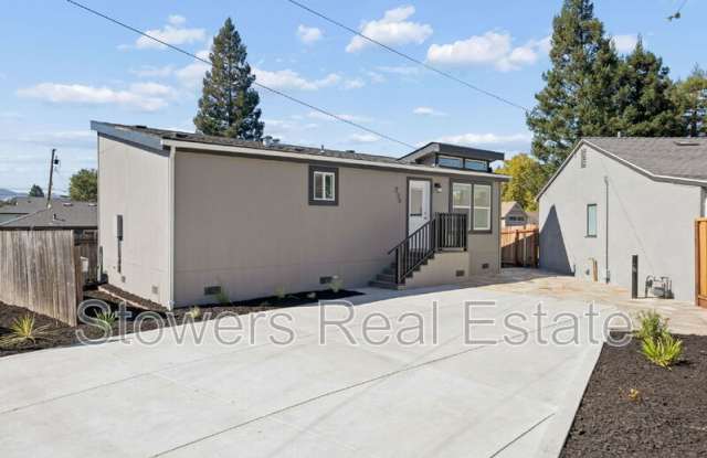 273 Cameo Dr Gallery 3