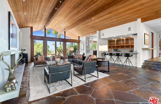 4305 Clear Valley Dr photos photos