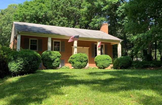 Split Foyer Home in Rustburg photos photos