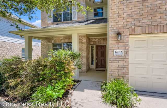 14812 Fernhill Dr Gallery 3