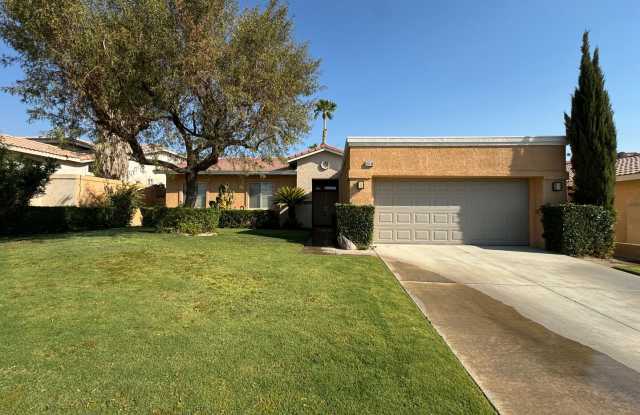 AVAILABLE NOW!! GORGEOUS 3 Bedroom 2 Bath POOL HOME in La Quinta!! - 79140 Diane Drive, La Quinta, CA 92253