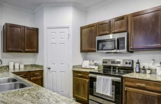 5739 TPC Pkwy Gallery 1