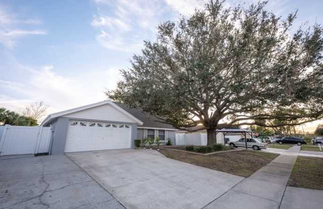 6820 Fountain Avenue Gallery 2