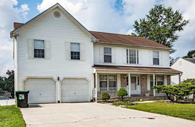 Charming 4 bedroom in Salem Woods available now! photos photos