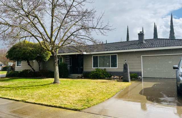 Completely Remodeled 3/2 in desirable East Elk Grove!!! Gallery 3