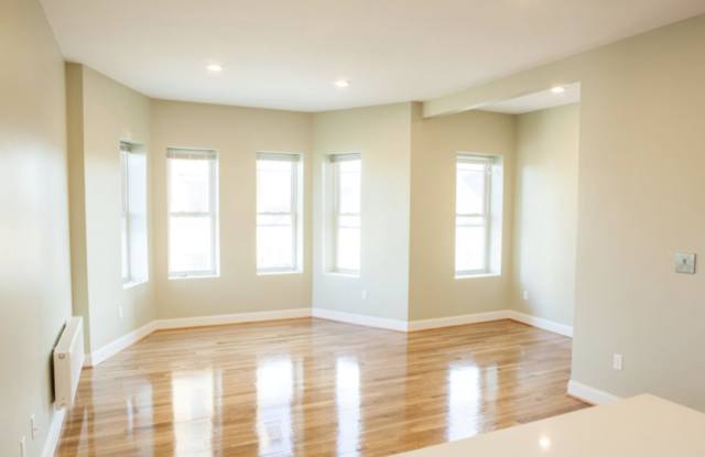 303 Dudley St. photos photos