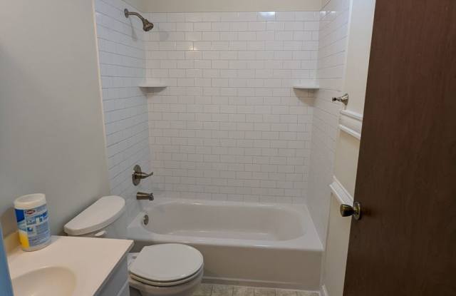 3 bedroom townhome Gallery 4