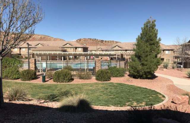 Hidden Valley Town Home Gallery 4