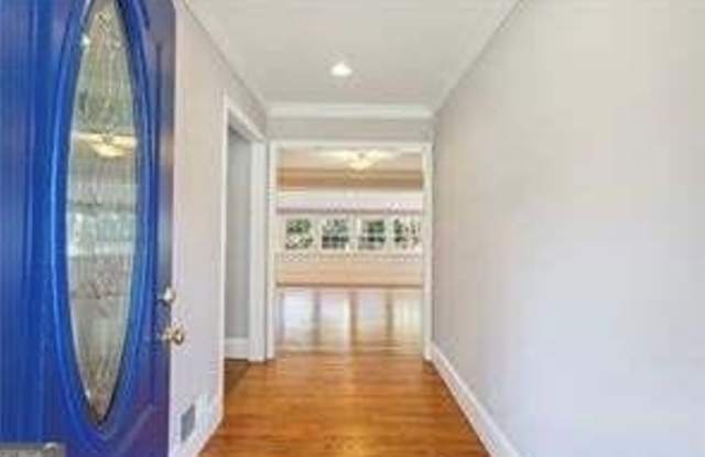 3678 Lee Street SE Gallery 4