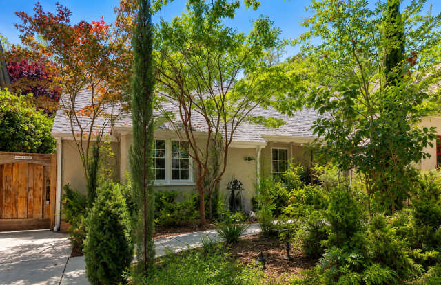 1824 3rd Avenue photos photos