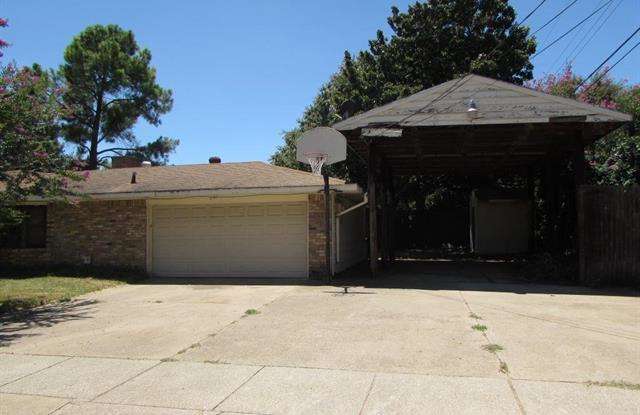 2201 Indian Creek Drive Gallery 3