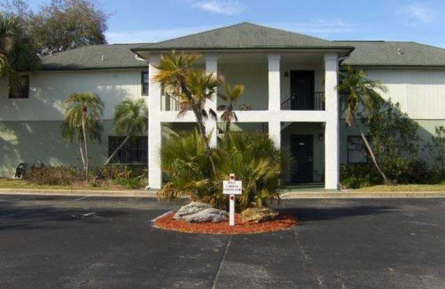 2200 Flower Tree Circle Gallery 2