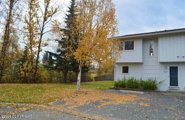 3 Bed/1 Bath UMED Condo! photos photos
