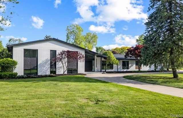 21725 NORMANDALE Street photos photos