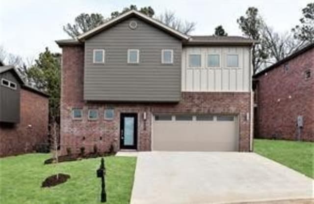 1496  N DeSoto  PL - 1496 North Desoto Place, Fayetteville, AR 72703