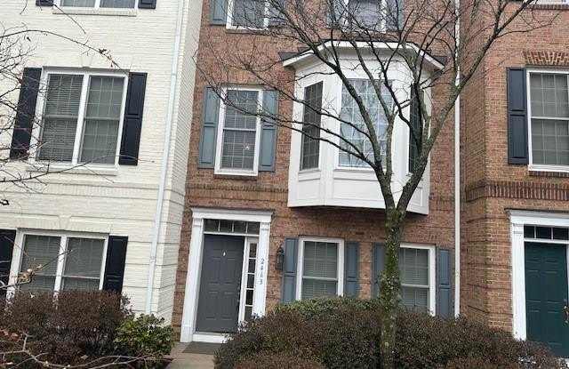 2463 HUNTINGTON PARK Drive photos photos