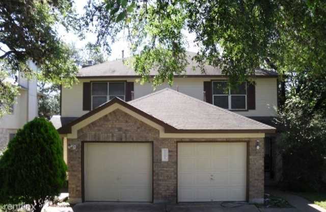 7025 Aldea Dr A - 7025 Alder Drive, Bellaire, TX 77401