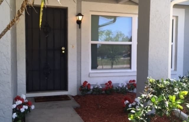 14711 Lake Forest Drive Gallery 2