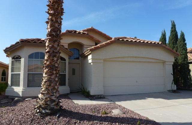 1039 W BUTLER Court Gallery 4