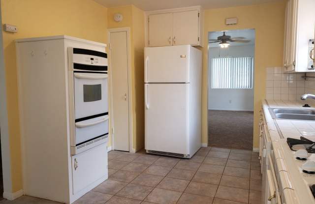 12913 Carriage Road Gallery 4