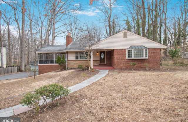 5105 BLUE RIDGE AVE - 5105 Blue Ridge Avenue, Annandale, VA 22003