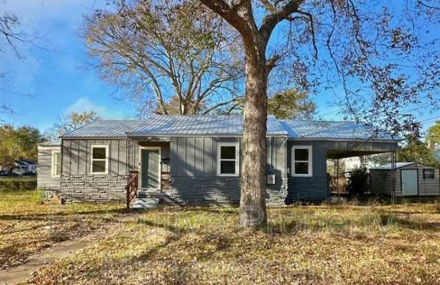 2026 Lee Court photos photos