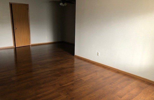 208 Soo Avenue photos photos