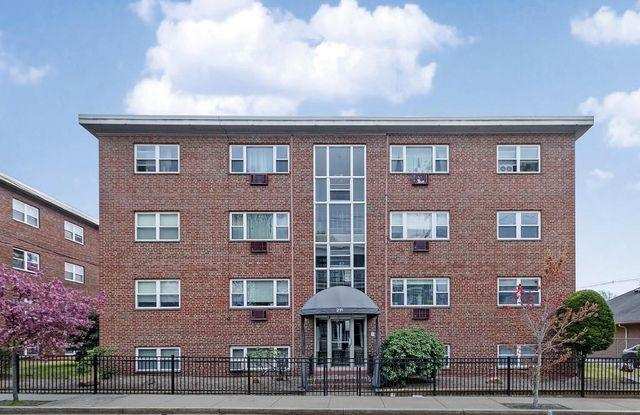 118 Edgemere Rd. - 118 Edgemere Road, Boston, MA 02132