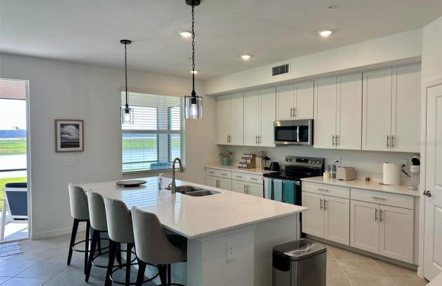 12680 RADIANCE Court Gallery 2