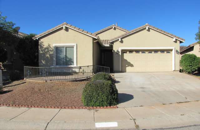 1046 ESTANCIA Drive - 1046 Estancia Drive, Sierra Vista, AZ 85635