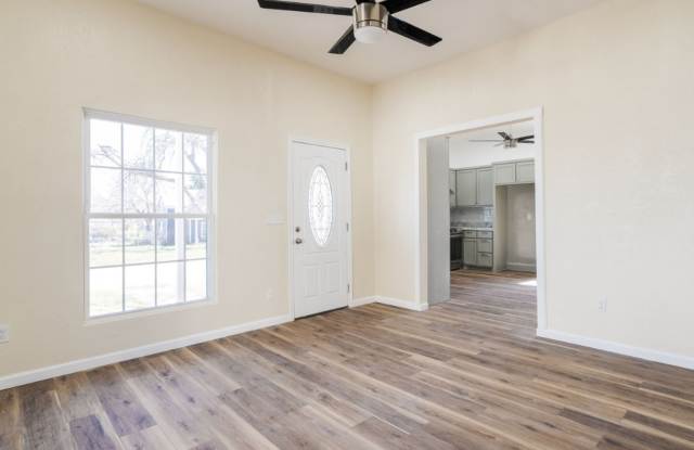 Welcome to 720 S 5th St! RENT TO OWN 3bed 2 bath! Gallery 4